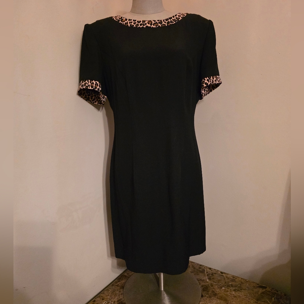 Vintage Lois Synder Dani Max • Black Dress with Leopard Print Accents.  Size 10